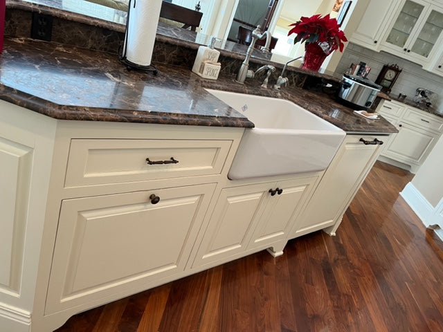 Full Kitchen - Everything but the wine refrigerator!